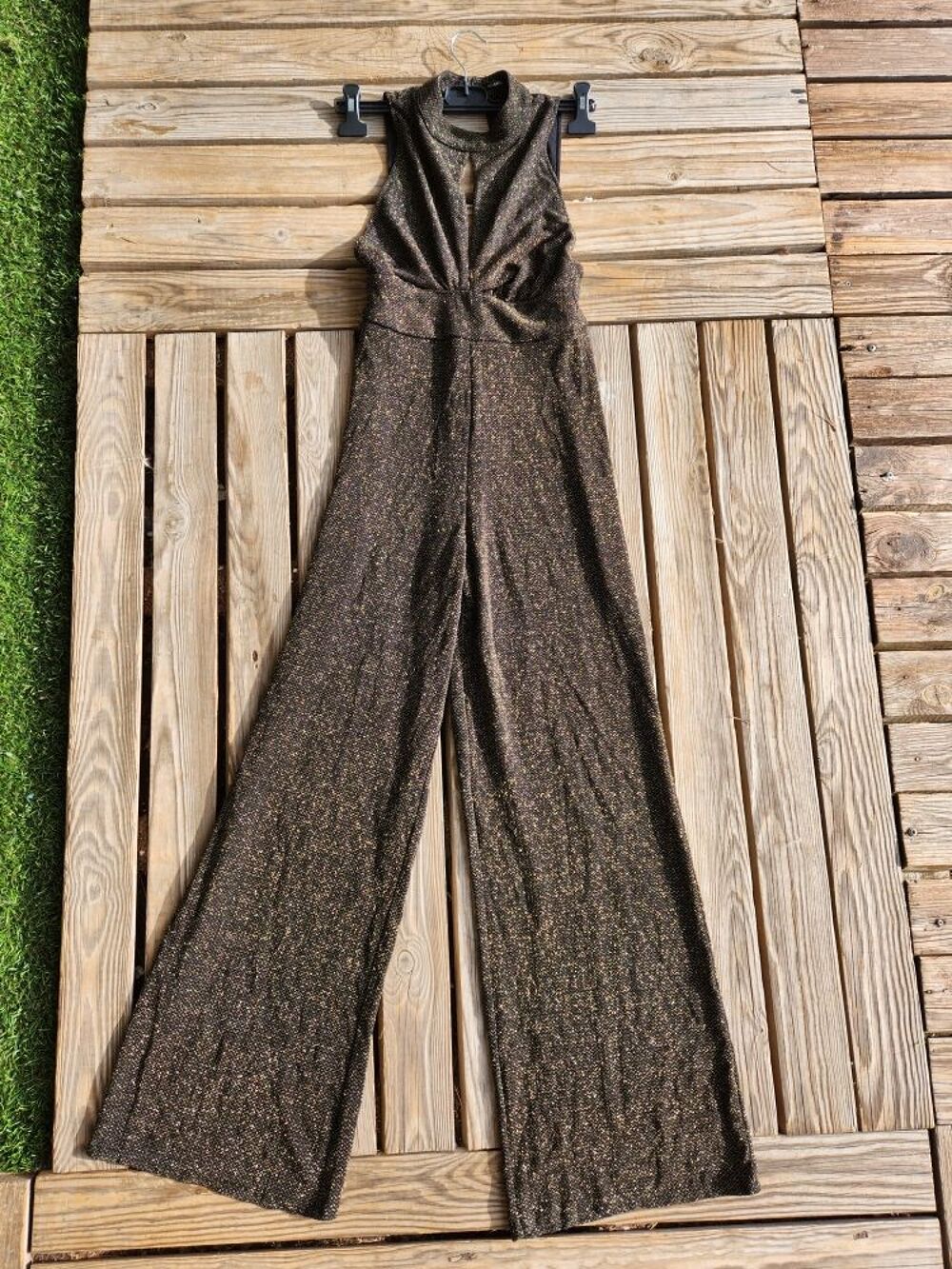 Combinaison festive dor&eacute;e Pull Vêtements