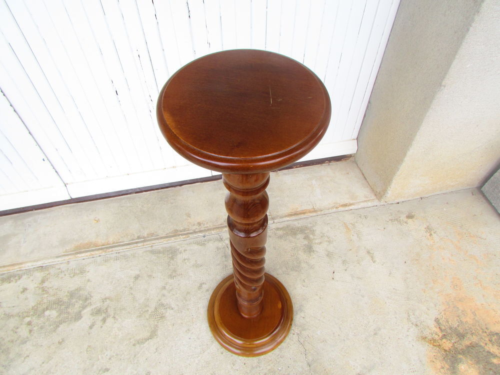 Sellette colonne torsad&eacute; des ann&eacute;es 80 Meubles