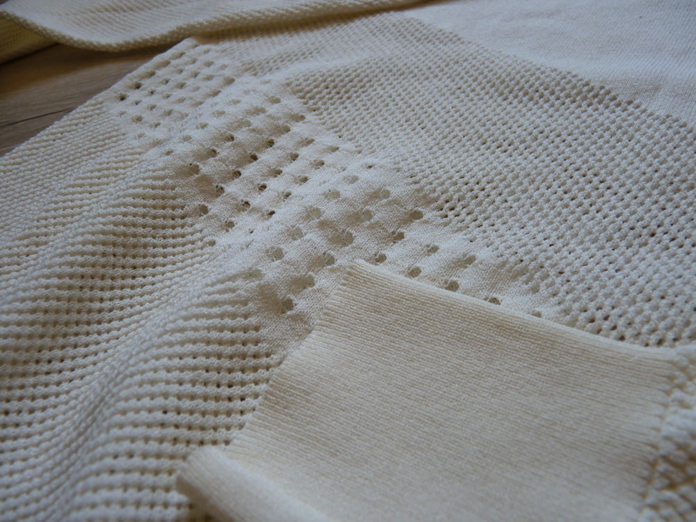 pull calvin klein &eacute;cru S 36 manches longues TBE Vêtements