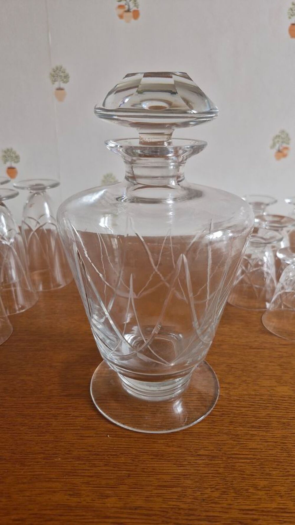 SERVICE VERRES ET CARAFE FINEMENT GRAVES EN CRISTAL VINTAGE Cuisine