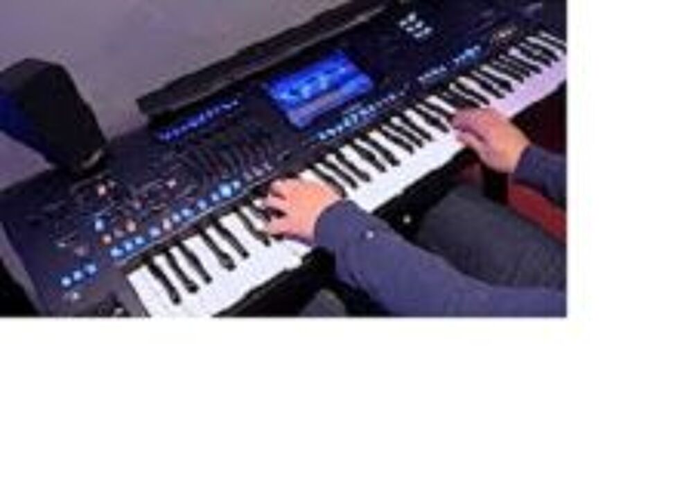 genos tyros 3 Instruments de musique