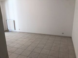  Appartement à louer 4 pièces 75 m²