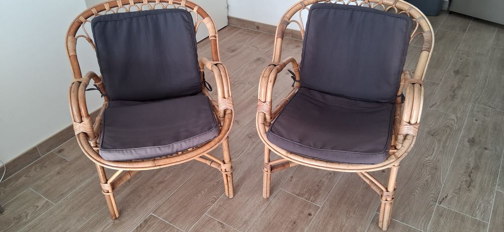 2 petits fauteuils en rotin Meubles