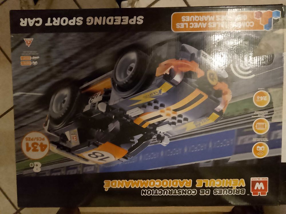 construction voiture t&eacute;l&eacute;command&eacute;e Jeux / jouets