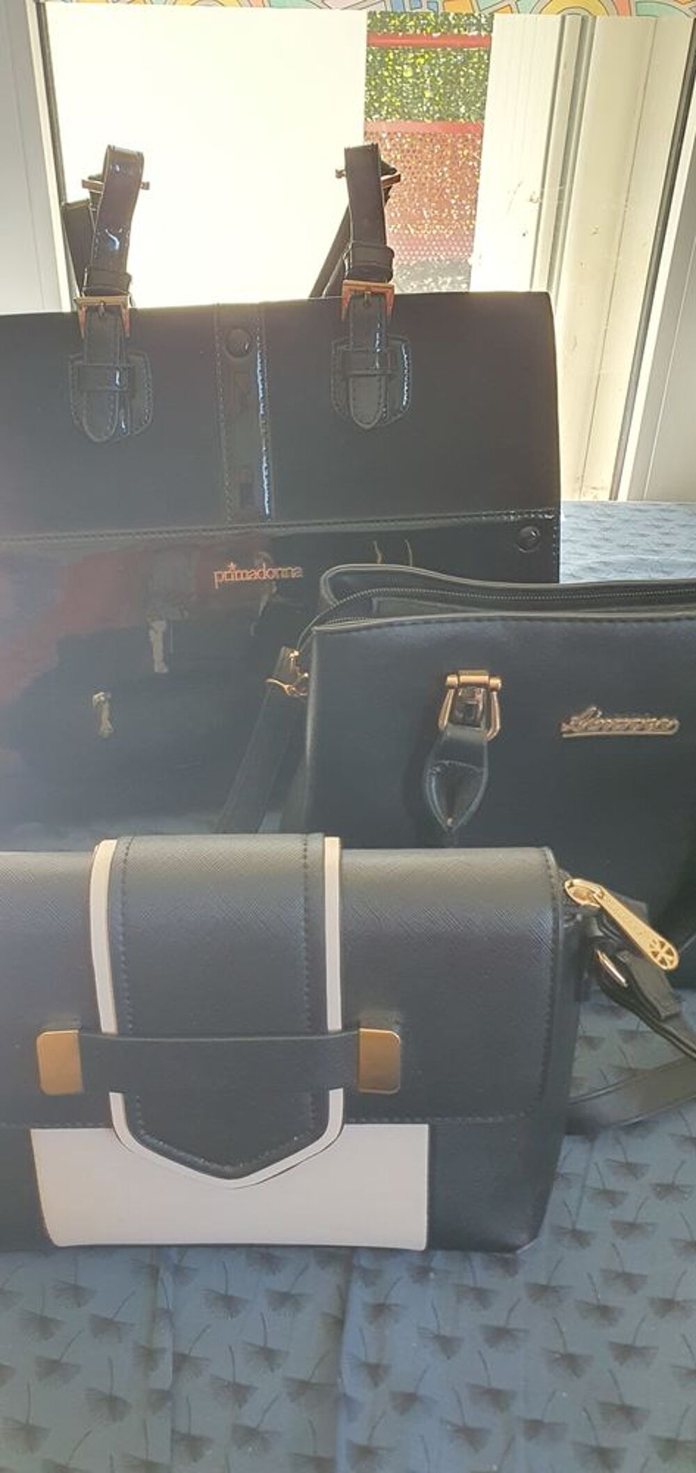 Je suis Audrey Invalide mes sacs &agrave; main Bijoux et montres