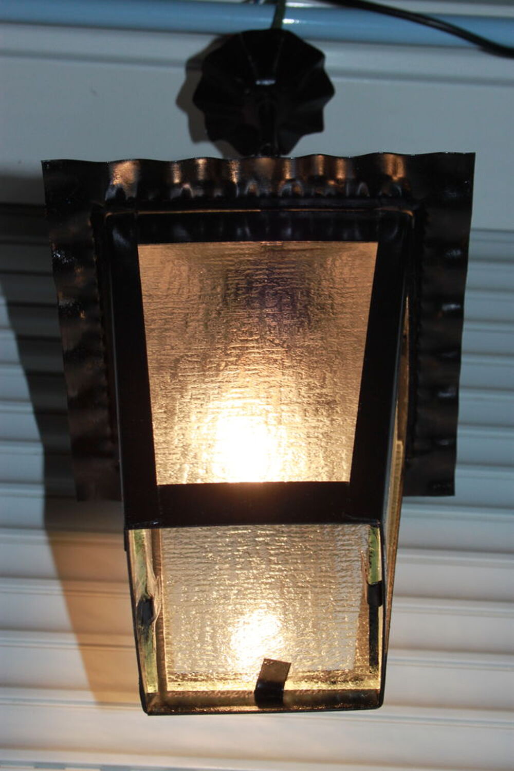 Lampe en fer forg&eacute; Décoration