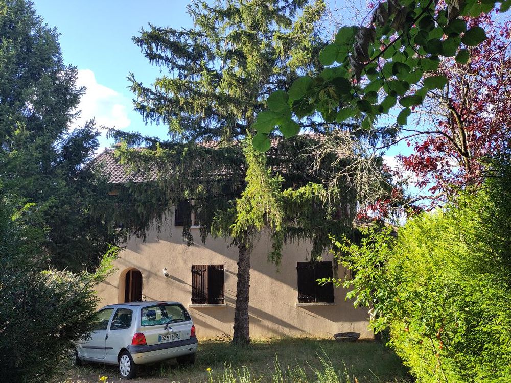 Maison 10 pièces 184 m² · à Chinon · 184 m² · 217 000 €