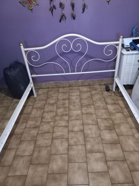 Lit en fer 30 Villeneuve-de-la-Raho (66)