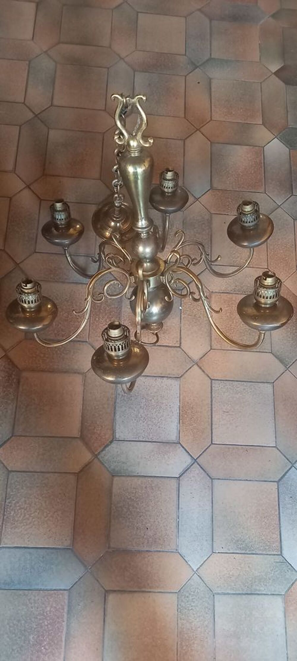 Lustre ancien plafonnier 
Décoration