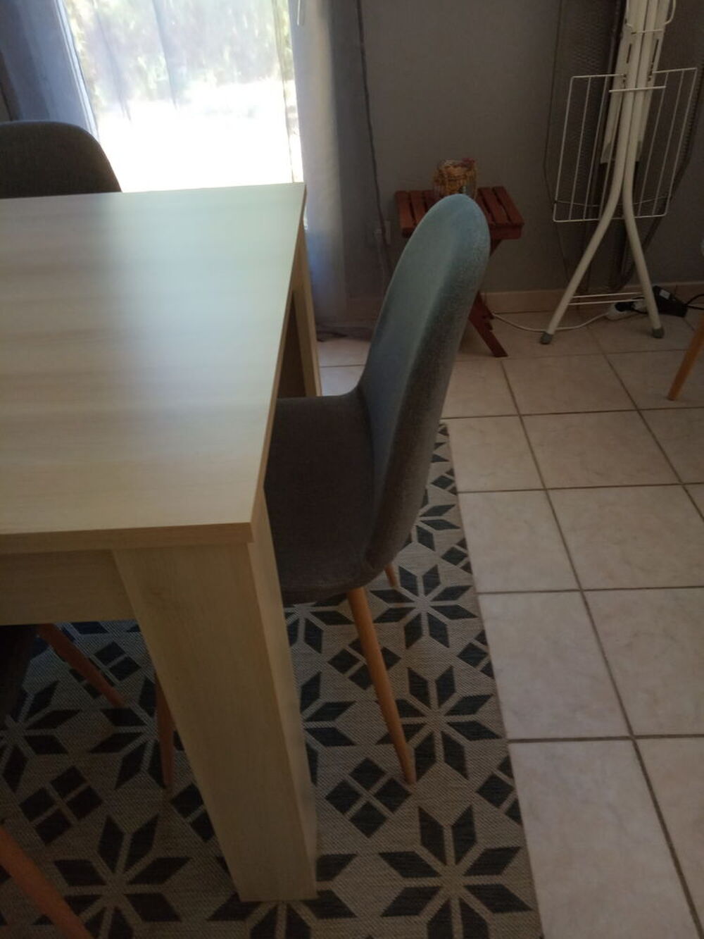 TABLE SEJOUR 170X90 Bois clair + 6 CHAISES Tissu gris Meubles