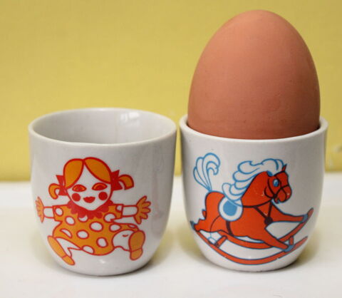 Coquetiers c�ramique Jouets anciens 1970 12 Issy-les-Moulineaux (92)