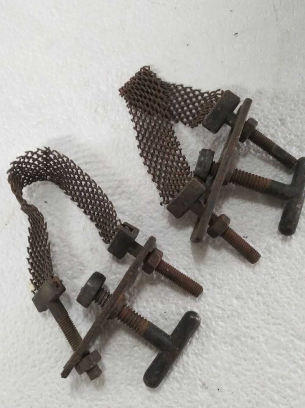 2 engins &agrave; identifier Bricolage