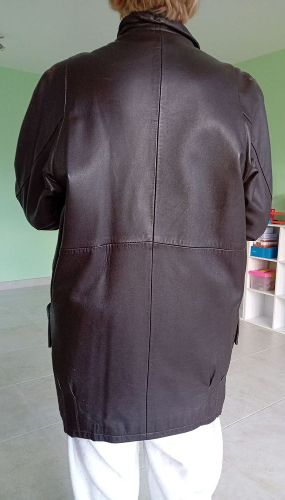 Veste 3/4 en cuir Femme.Taille 42/XL Vtements