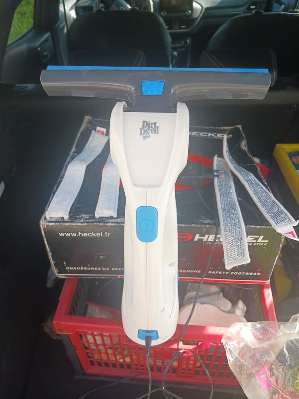 Lave vitre dirt devil Electroménager