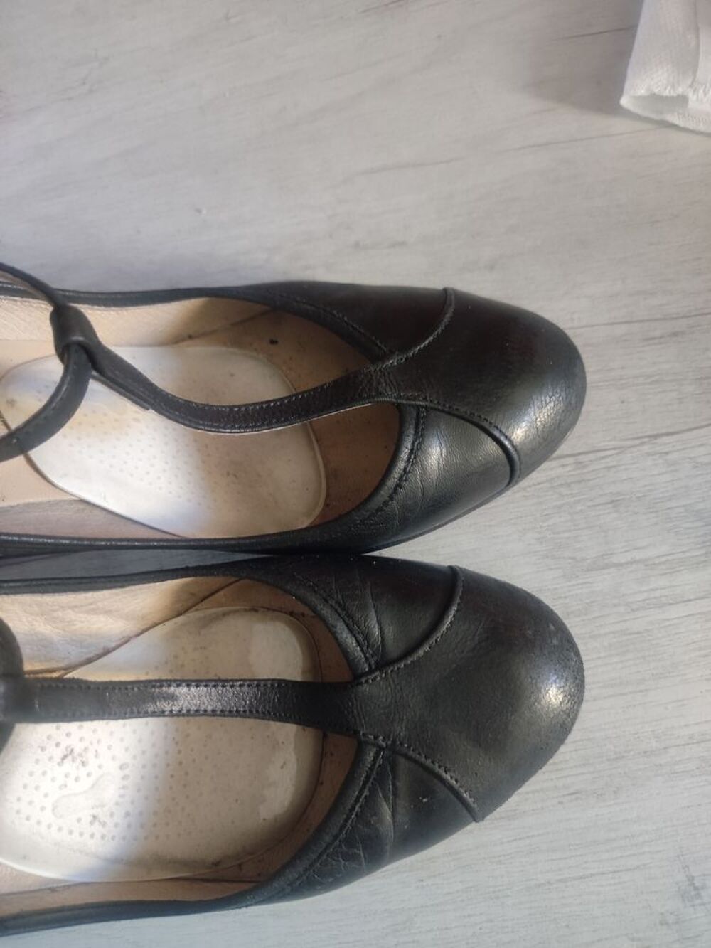 Chaussures cuir &agrave; talon pointure 39 Chaussures