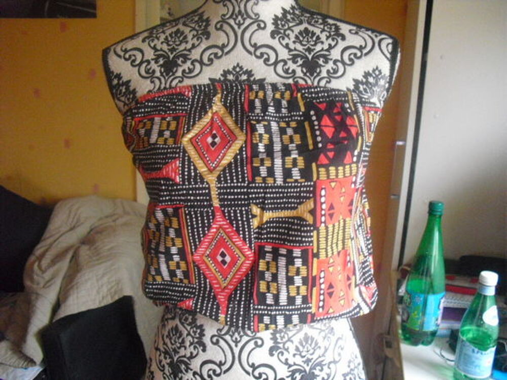 blouse bustier imprim&eacute;s ethnique NEUF ETIQUETTE TAILLE 34 Vêtements