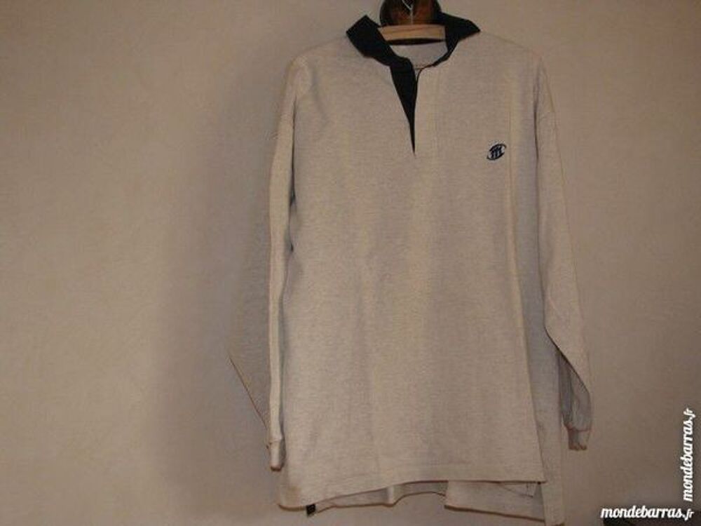 Polo gris/blanc rugby. Vêtements