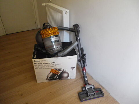 Aspirateur Dyson DC 52 120 La Bourboule (63)