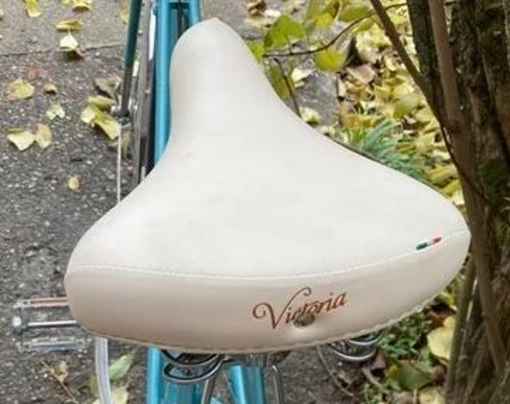 Peugeot vintage femme restaur&eacute; ? 15 vitesses ? pr&ecirc;t &agrave; rouler Vélos