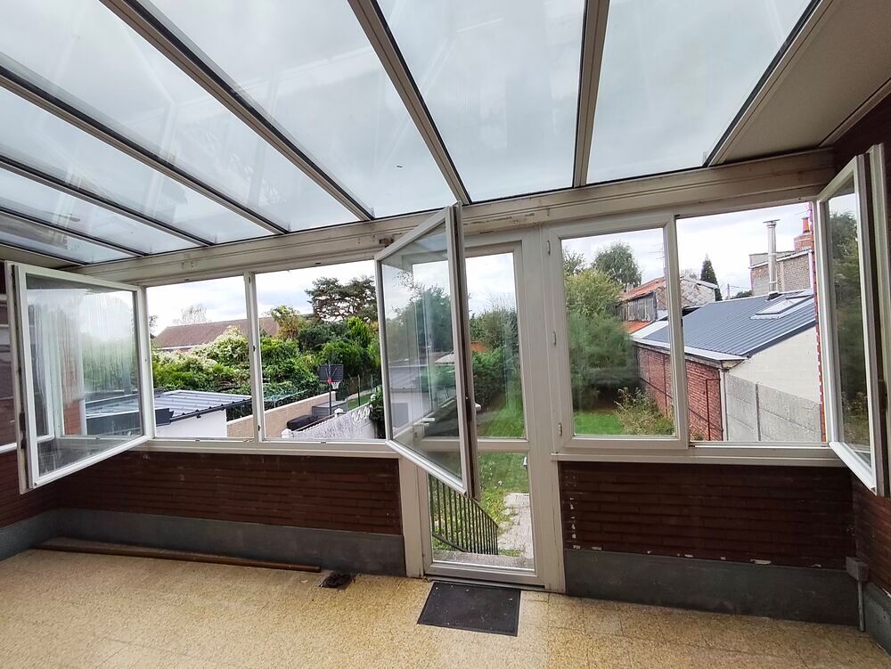 V&eacute;randa blanche compl&egrave;te Toiture refaite en 2022 16 m&sup2;
Décoration