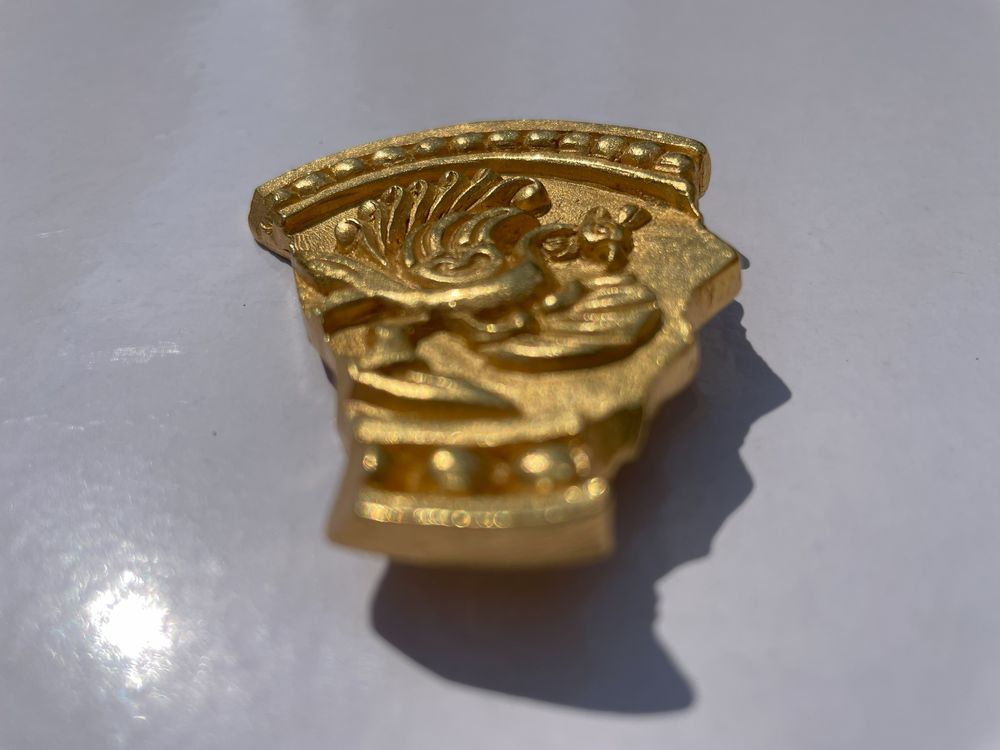 Broche dor&eacute;e MUSEE NATIONAUX phoenix Bijoux et montres