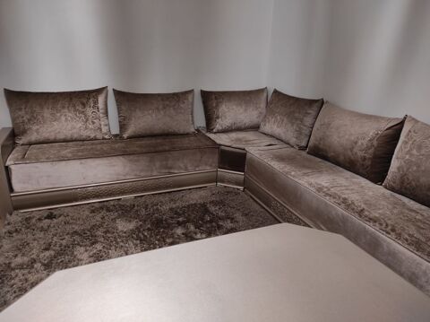 Salon marocain moderne, couleur champagne, 1500 Nanterre (92)