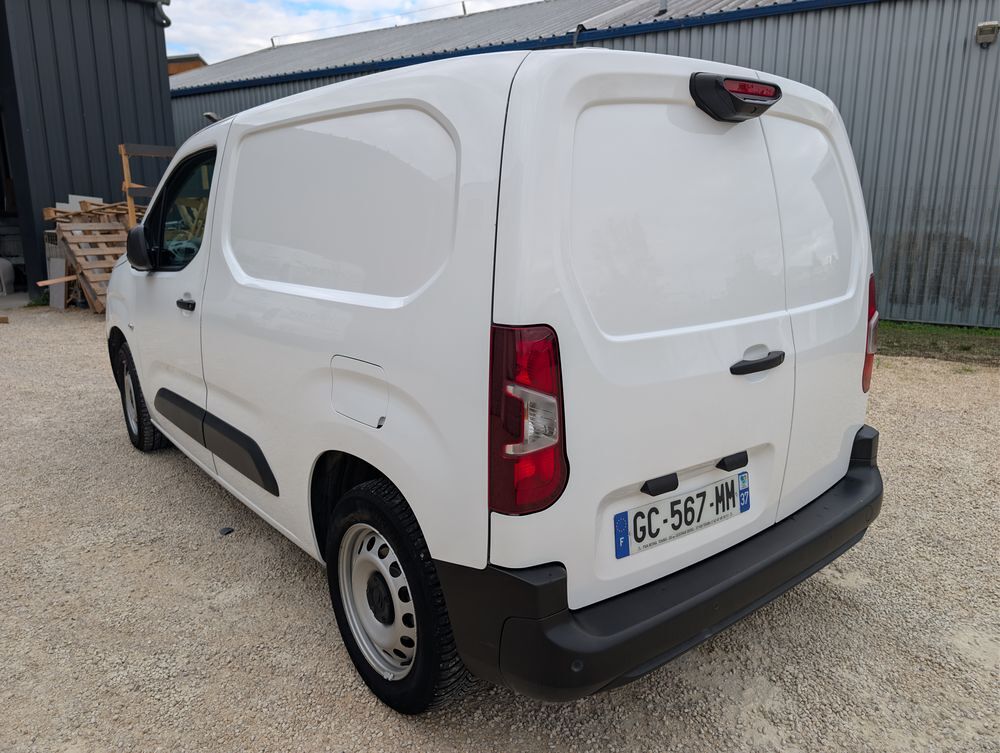 Berlingo BERLINGO VAN M 1000 BLUEHDI 130 S&S EAT8 CLUB 2021 occasion 86190 Vouill&eacute;