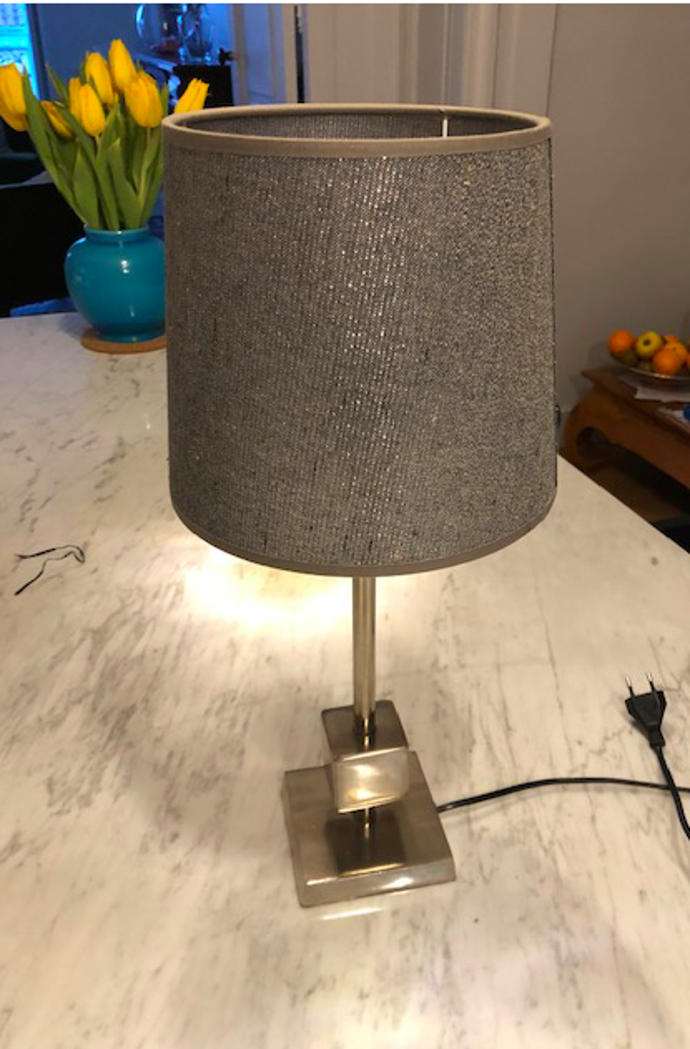 Lampe pied chrom&eacute; et abat-jour Décoration