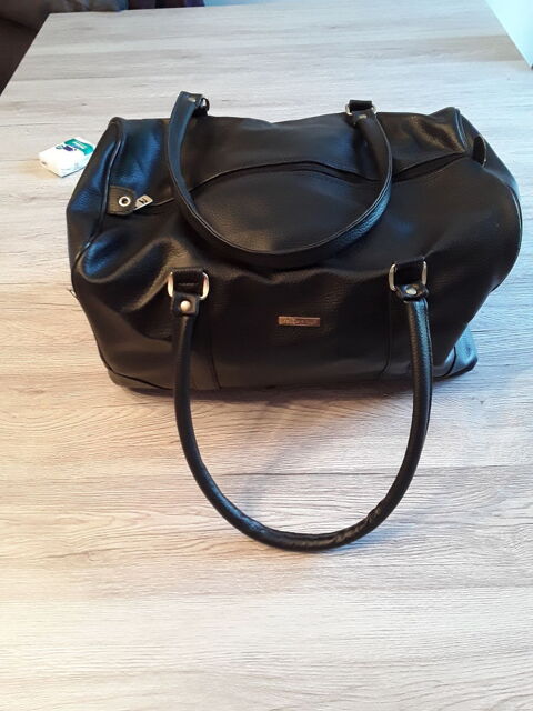 Vends sac de voyage TED LAPIDUS CUIR NOIR  45 Clermont-Ferrand (63)