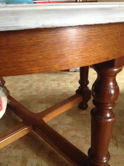 canap�, table ch�ne, fauteuil, machine � pain, v�tements   0 Saint-Andr�-les-Vergers (10)