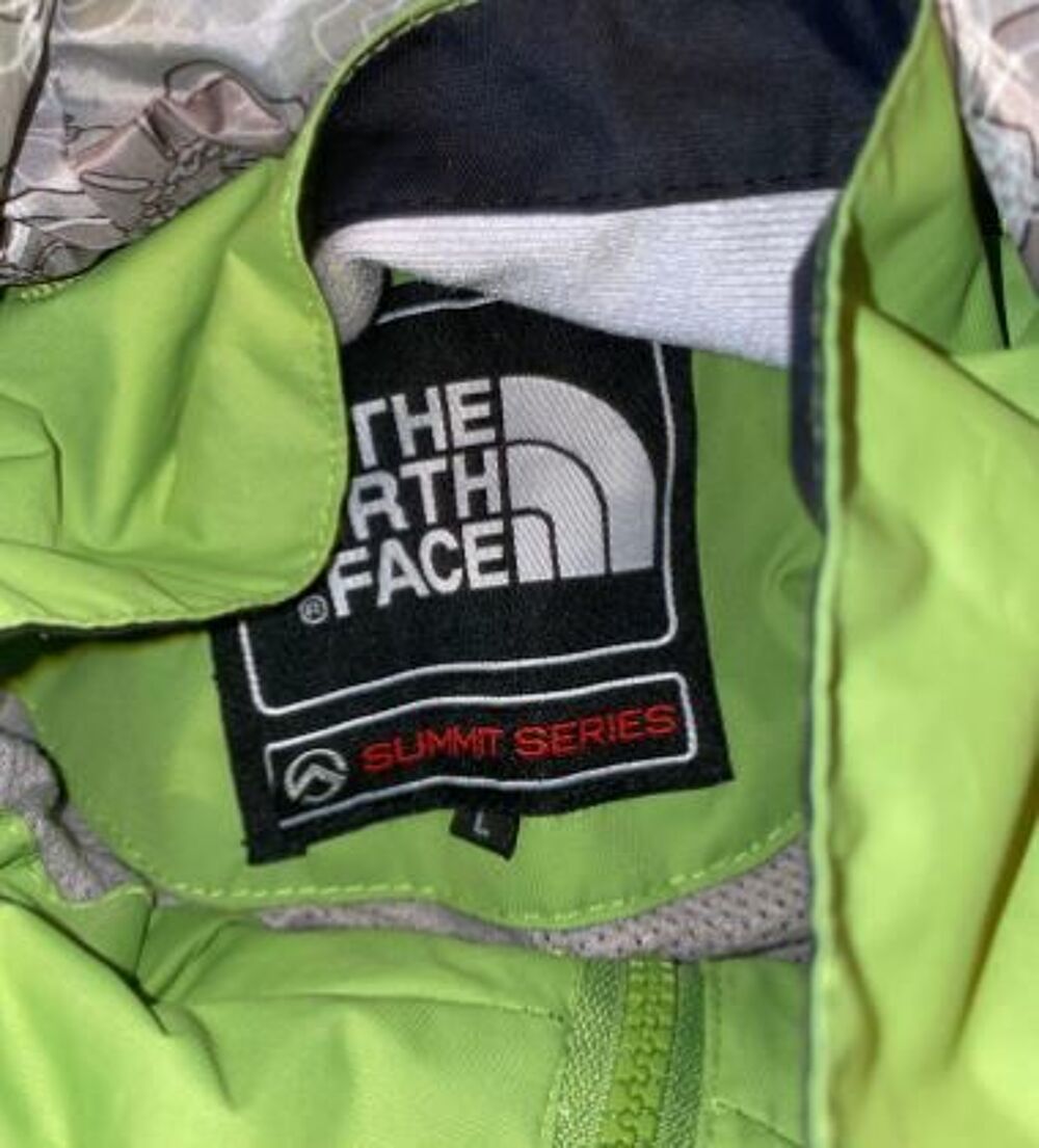 66€ SEASONAL MOUNTAIN Maroquinerie