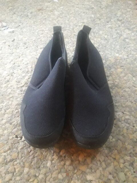Chaussures taille 42 Saint-Nazaire-de-Valentane (82)