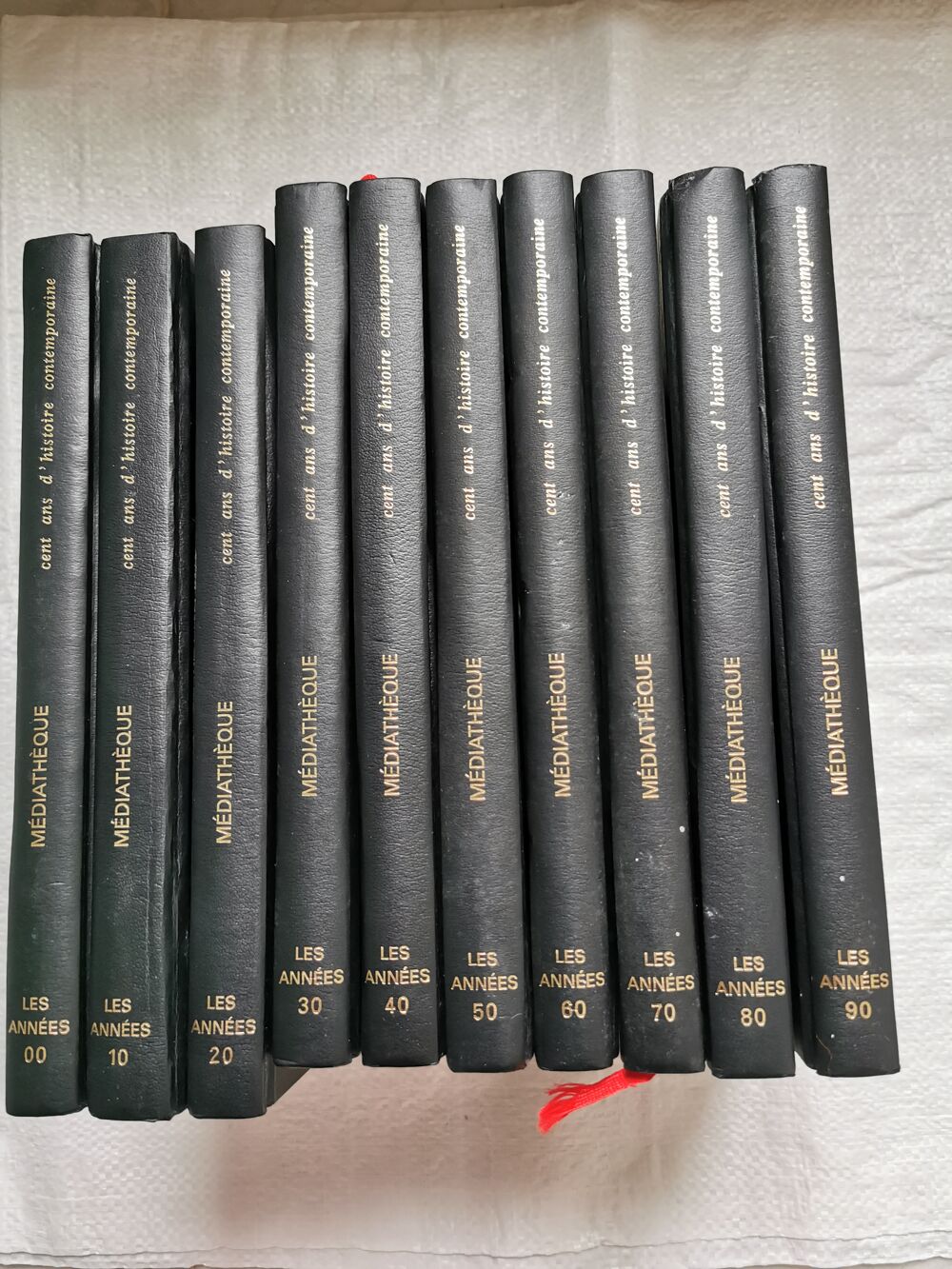 Encyclop&eacute;die "Cent ans d'histoire contemporaine" Livres et BD