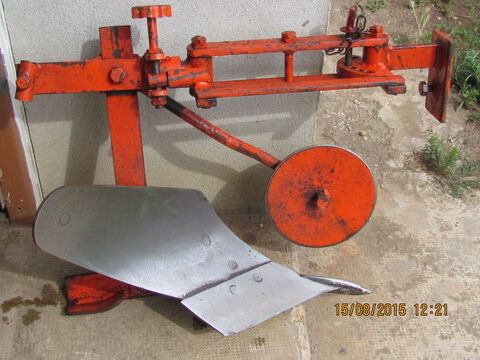 Charrue de motoculteur 200 Tignieu-Jameyzieu (38)