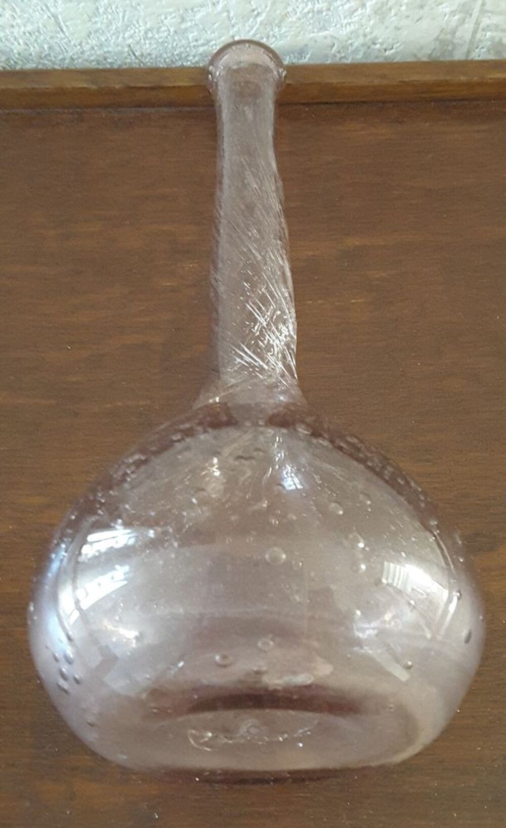 Soliflore en verre souffl&eacute; rose sign&eacute; BIOT Décoration