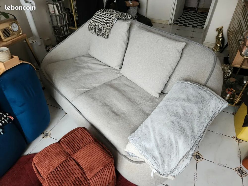 Canap&eacute; tissu 2 places design contemporain Kavehome. Meubles