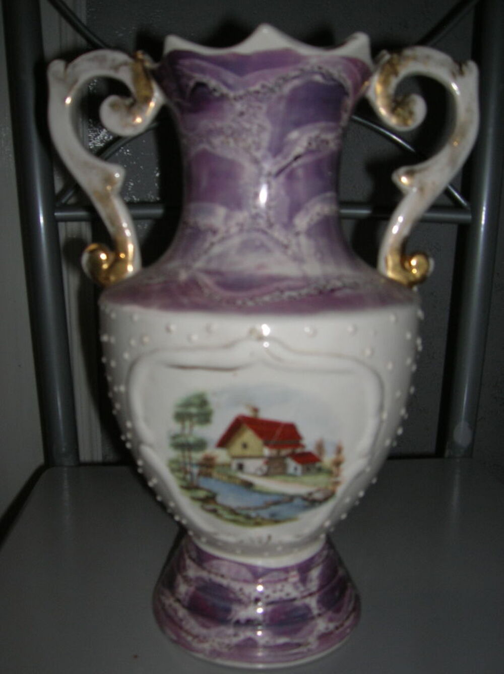 vase ancien &agrave; anses Décoration