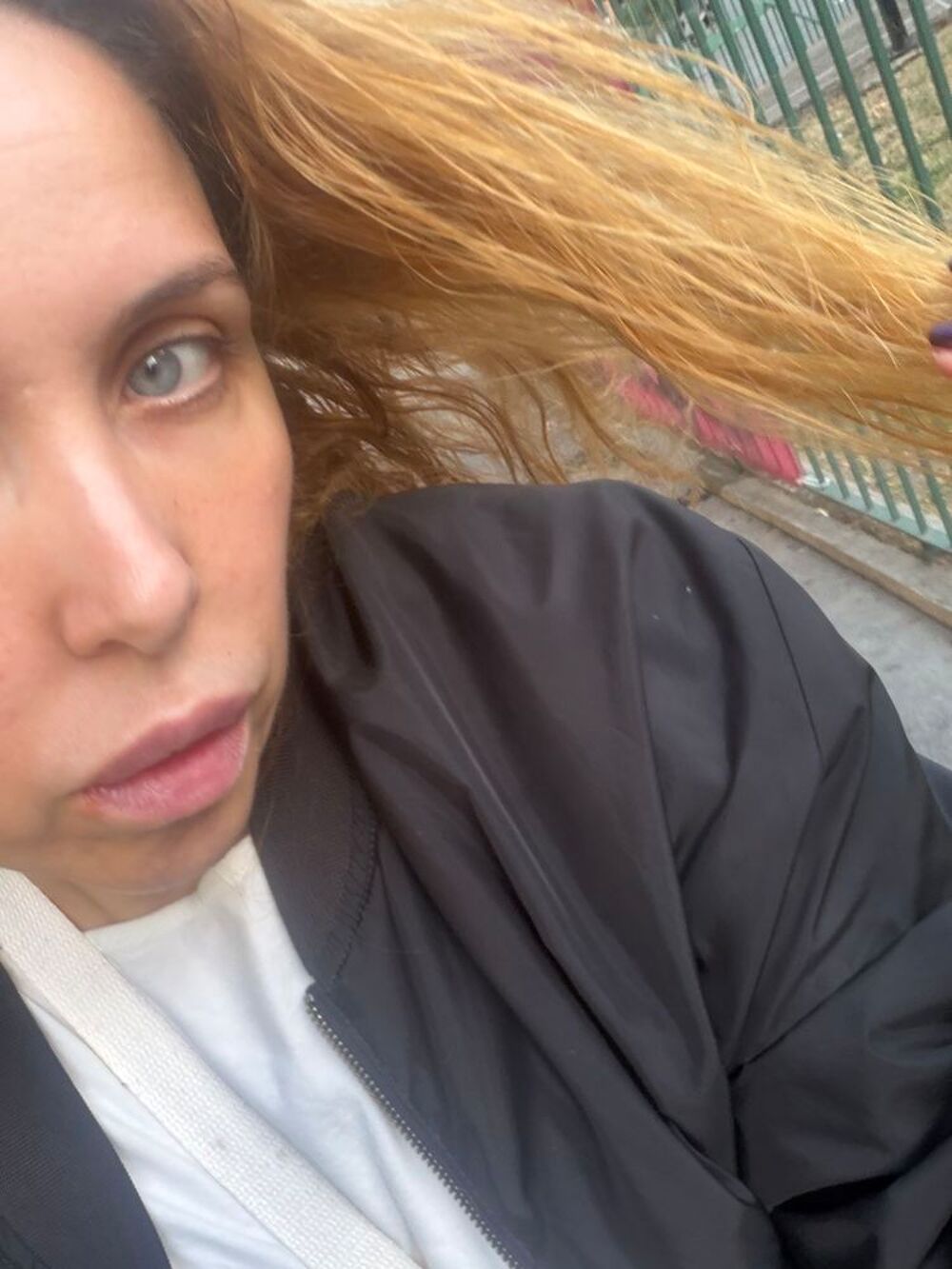   Massage au sol type californien avec huile legere 