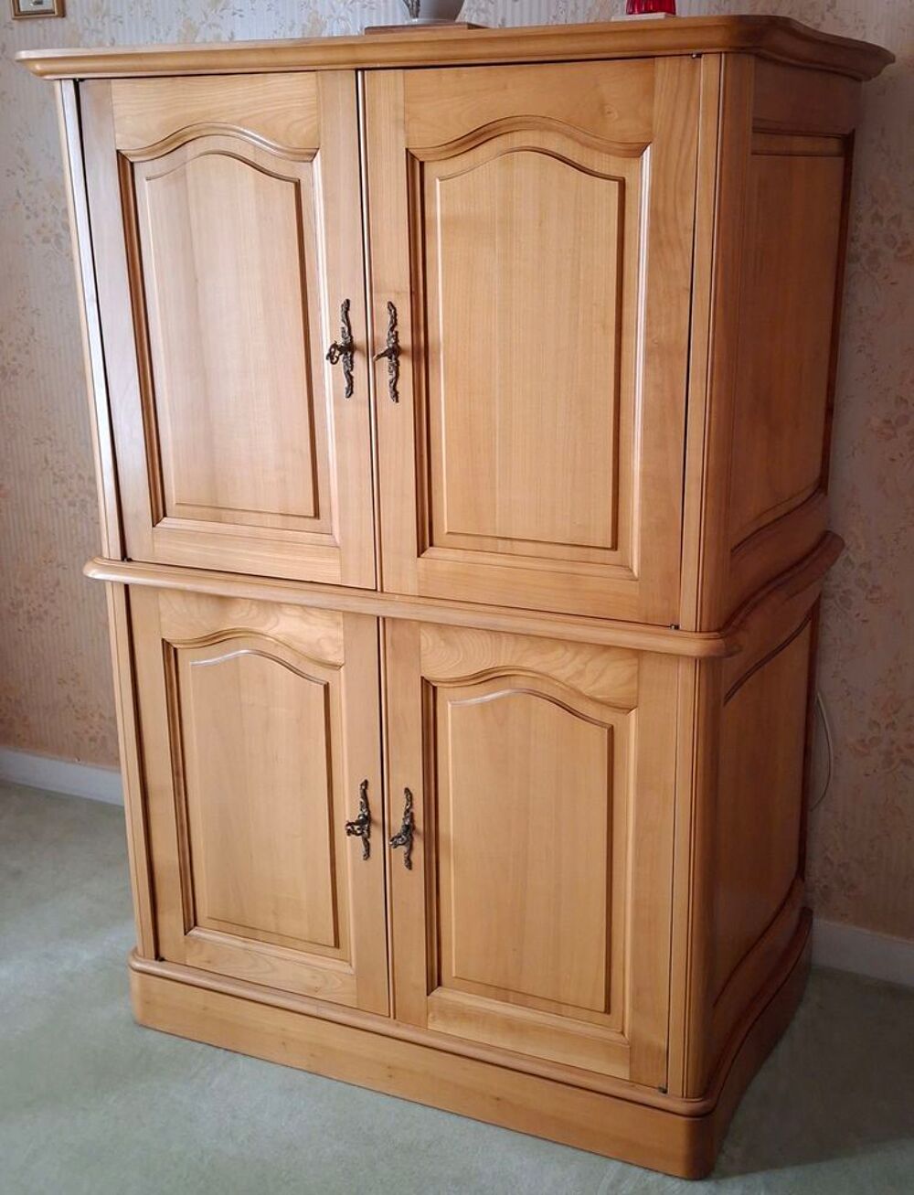 Meuble TV en bois massif Meubles