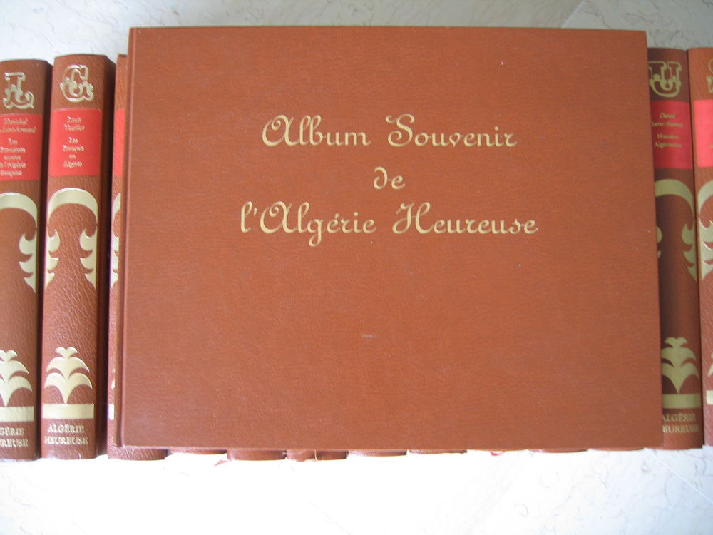 L'Alg&eacute;rie Heureuse &amp; son Album Souvenir Livres et BD