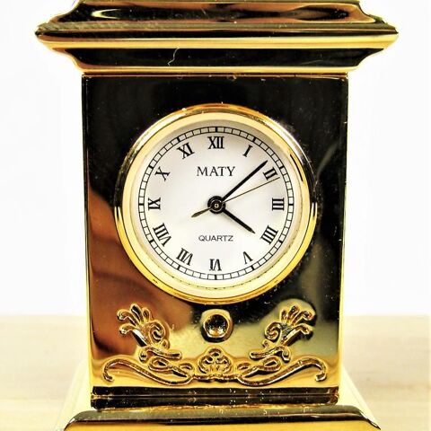 horloge miniature dore Maty  5 Ervy-le-Chtel (10)