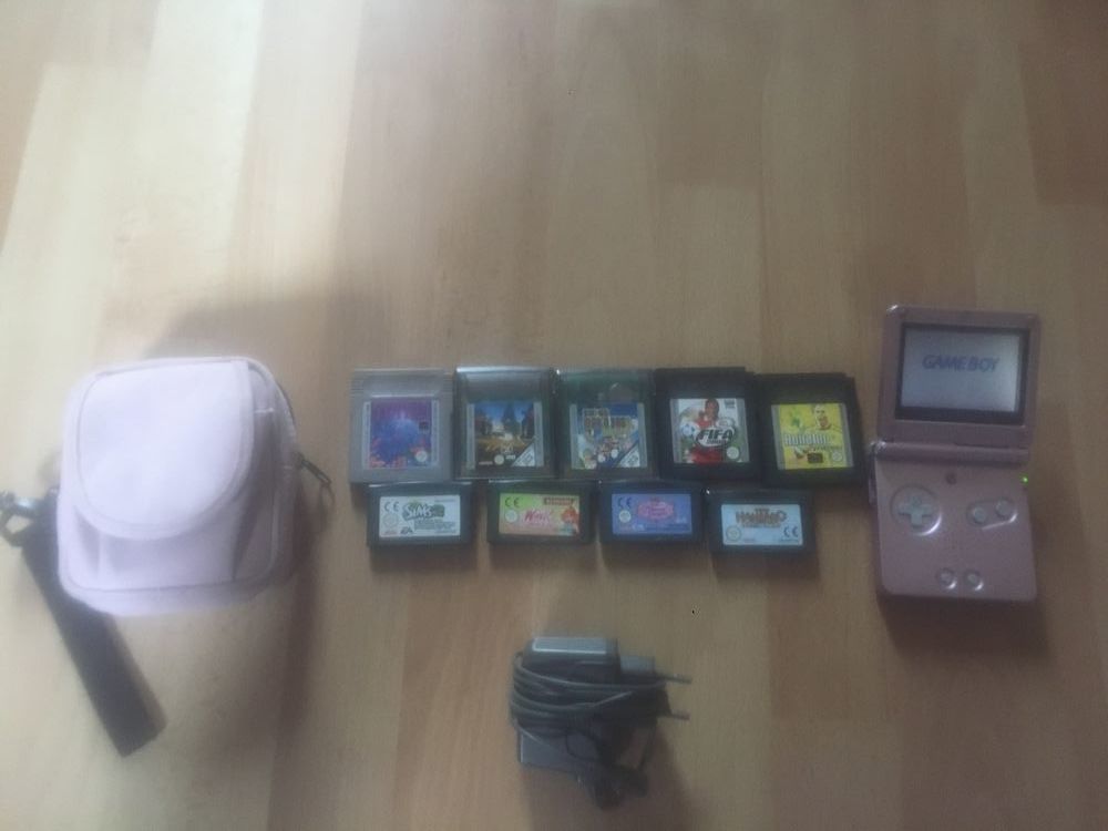 game boy + jeux Consoles et jeux vidéos