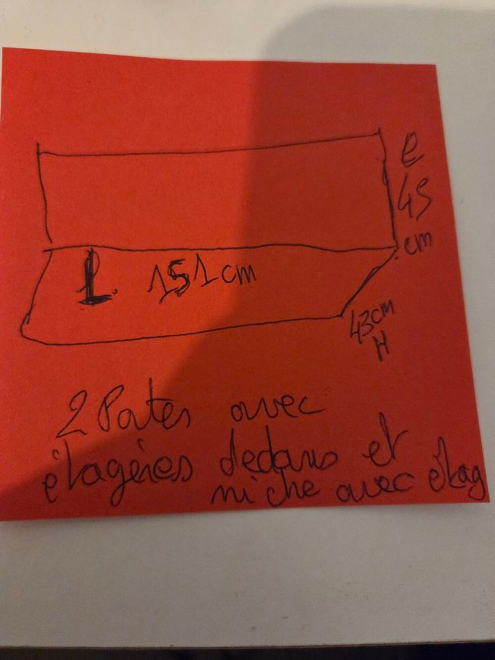 Meuble de tv en be mais quelques griffes Meubles