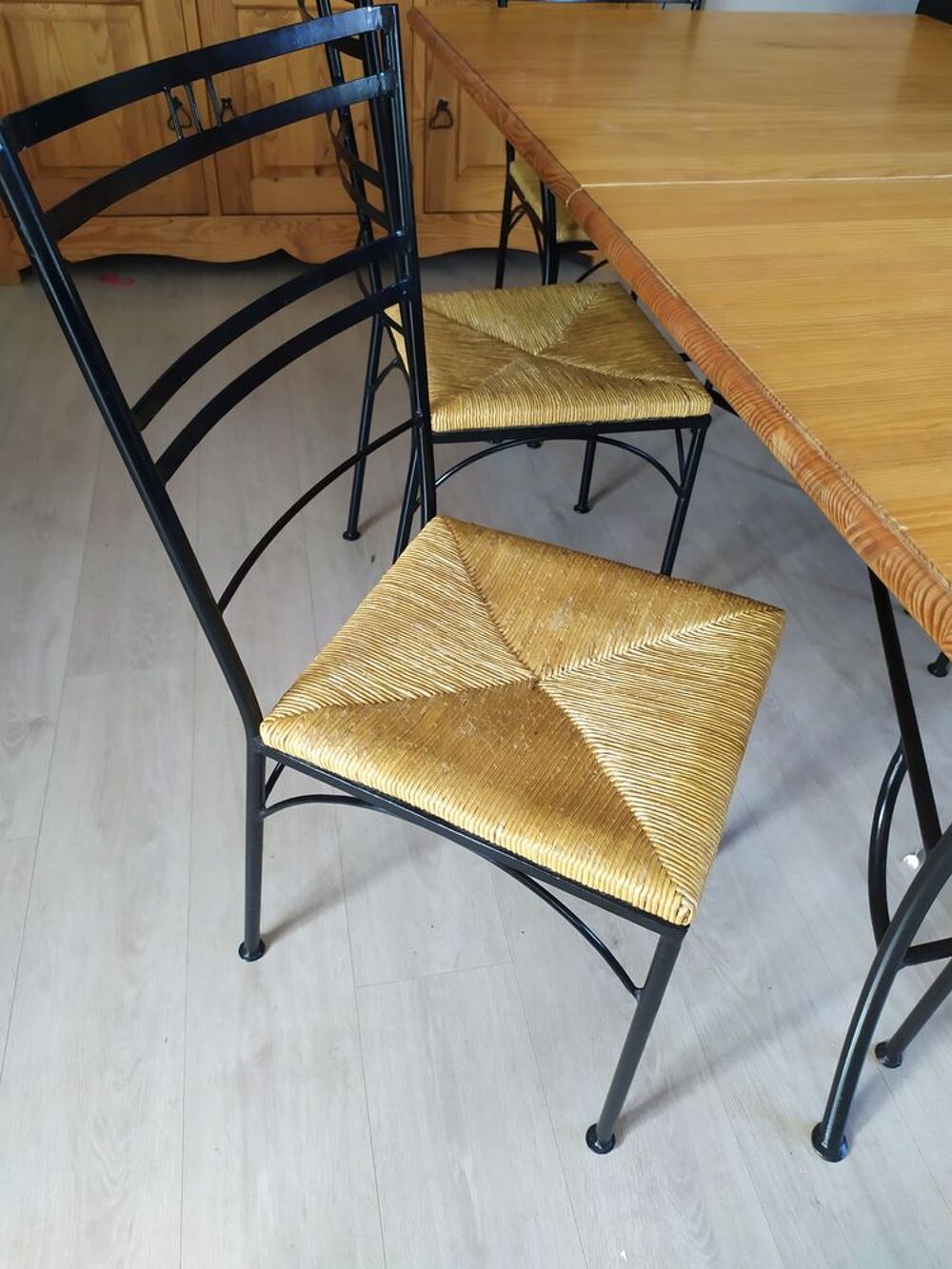 Table salle &agrave; manger bois &amp; fer forg&eacute; avec ses 6 chaises Meubles