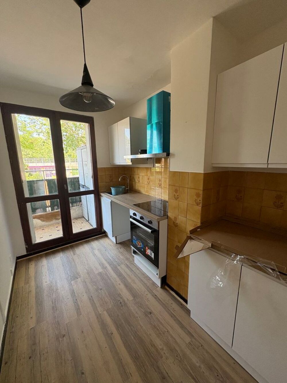 Vente Appartement T3 traversant de 65 m², rénové, 13010 Marseille 10