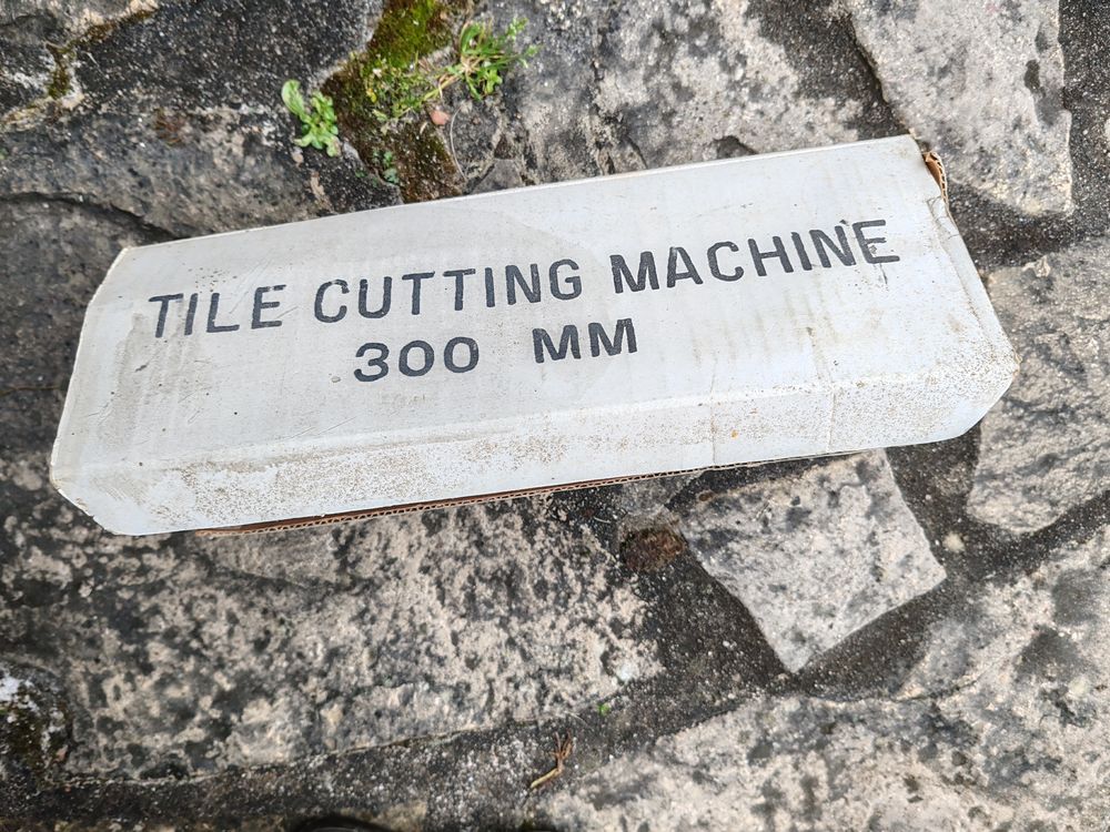 Machine de d&eacute;coupe manuelle de carrelage
Bricolage