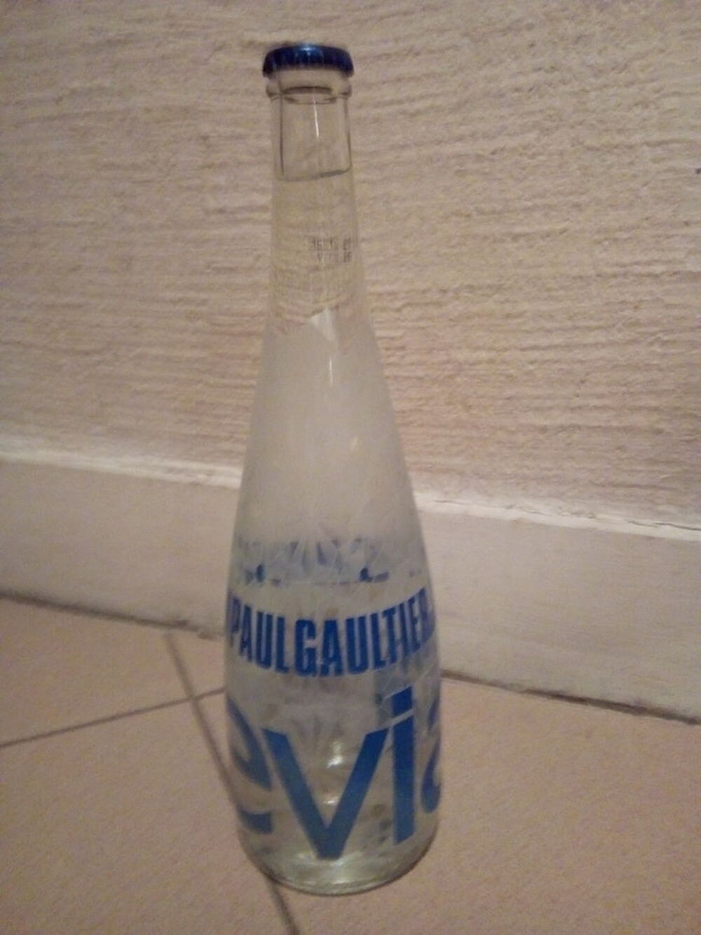Bouteille Evian - Pleine Neuve - Jean-Paul Gaultier 