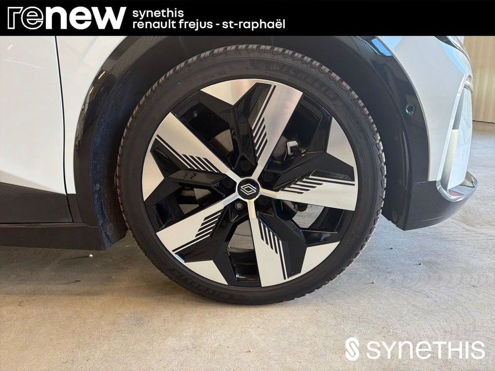 M&eacute;gane Megane E-Tech EV60 220 ch super charge Techno 2023 occasion 83600 Fr&eacute;jus