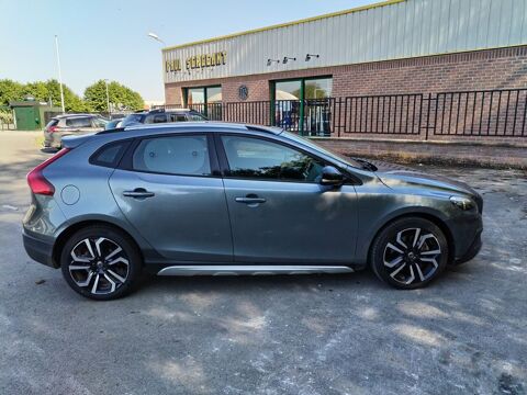 Volvo V40 Business D3 150 Momentum Business Geartronic A 2016 occasion Bayonvillers 80170