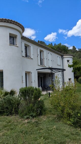  Maison � vendre 6 pi�ces 275 m�